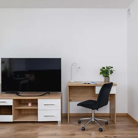 Apartament Functional Near Old Town Remote Work By Renters *